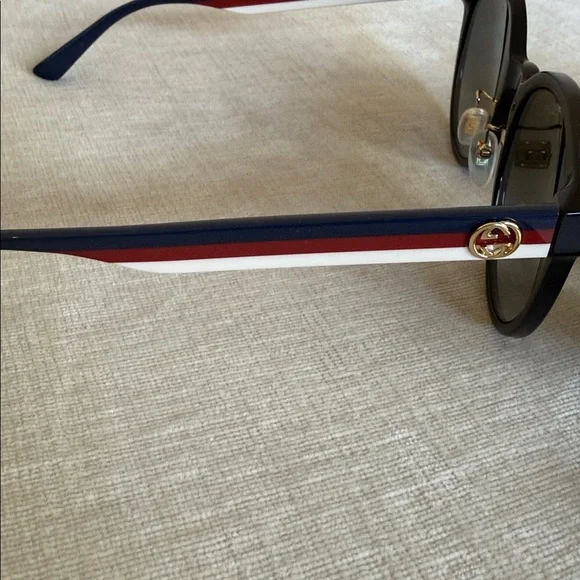 Gucci Classic Black Sunglasses